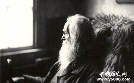 美國詩人惠特曼生平經(jīng)歷簡介惠特曼經(jīng)典的詩有哪些？