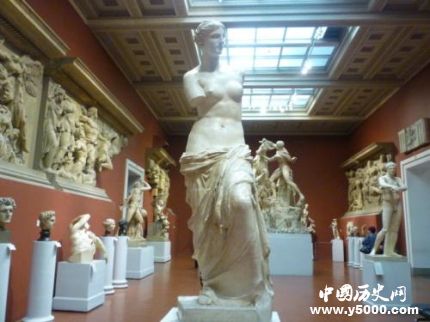 《斷臂的維納斯》內(nèi)容背景簡介《斷臂的維納斯》美在何處？