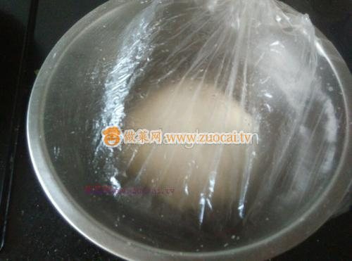 蘿卜肉餡包的做法