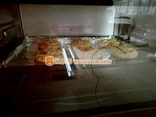 草莓醬夾心編織餅干的做法