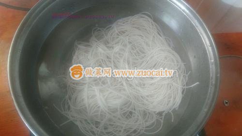 自制瘦肉青菜湯面的做法