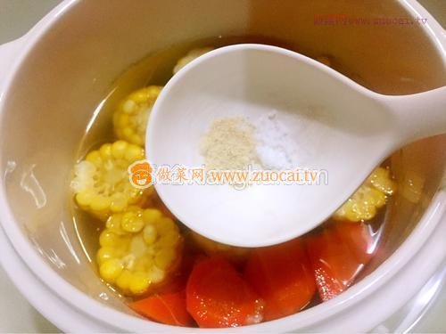 脊骨玉米胡蘿卜湯的做法