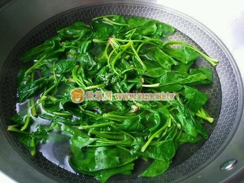 干鍋辣椒拌菠菜的做法