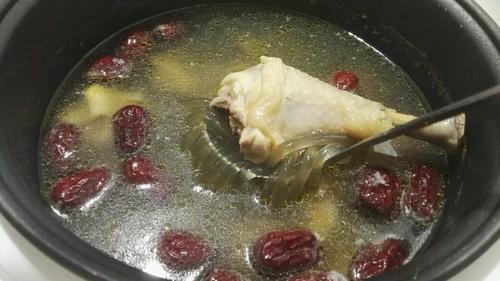 農(nóng)家燉土雞的做法