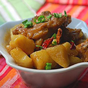 土豆燉雞塊 土豆燉雞塊的做法 土豆燉雞塊的營養(yǎng) 土豆燉雞塊的熱量