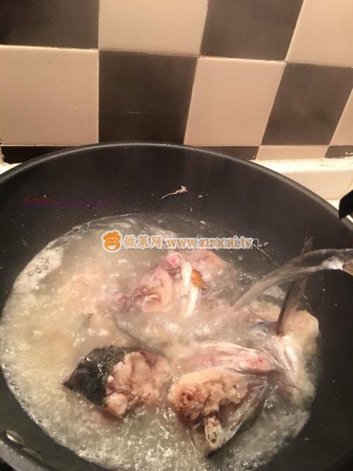 絲瓜魚頭湯的做法