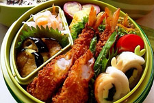 愛心便當?shù)淖龇ù笕?/ data-OTQD=