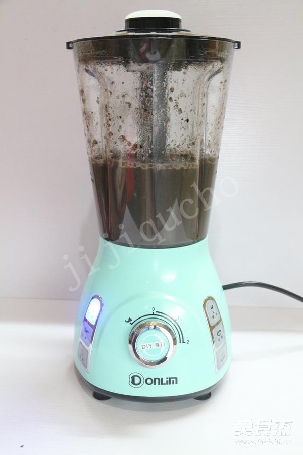 健腦補(bǔ)腎之核桃黑芝麻糊的做法