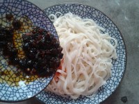 風(fēng)味豆豉醬拌面的做法步驟5