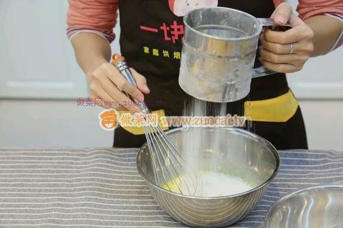 圣誕樹(shù)樁蛋糕的做法