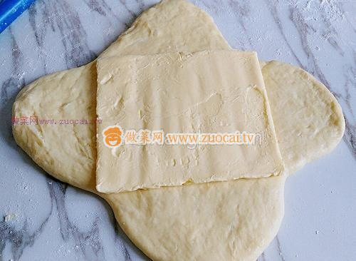 丹麥?zhǔn)炙好姘淖龇?/ data-7hGC=