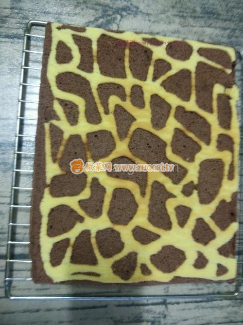 長(zhǎng)頸鹿蛋糕卷的做法