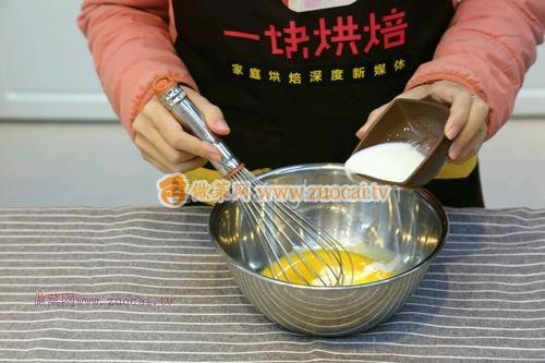 圣誕樹(shù)樁蛋糕的做法