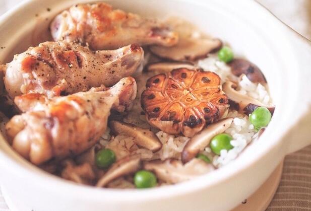 飯菜一鍋熟的美味雞腿炊飯?jiān)趺醋觯?/ data-OiB8=