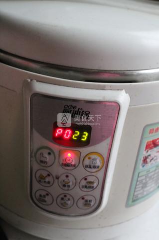 紅豆紅棗枸杞黑米粥