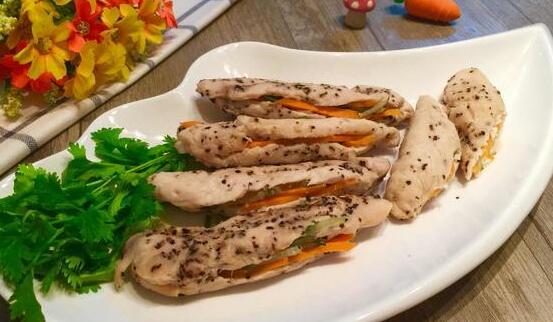 雞肉軟嫩的香蒸雞胸肉怎么做？