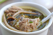 茶樹菇燉雞湯,茶樹菇燉雞湯的做法,茶樹菇雞湯