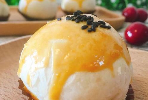 皮薄酥脆的蛋黃酥怎么做？