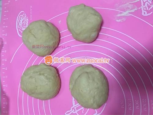 椰蓉面包的做法