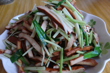 香干炒芹菜怎么做好吃又簡(jiǎn)單