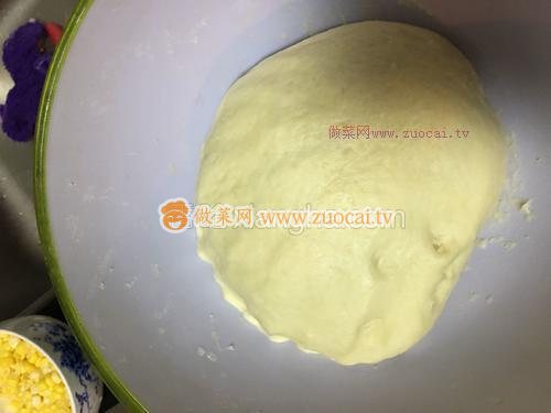 墨魚(yú)丸披薩的做法