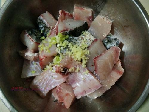 冰糖草魚塊的做法