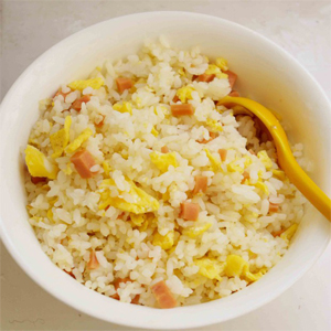 雞蛋炒大米的做法 雞蛋炒大米怎么做好吃 雞蛋炒大米的營養(yǎng)價值