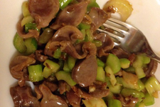 芹菜炒雞胗怎么做好吃