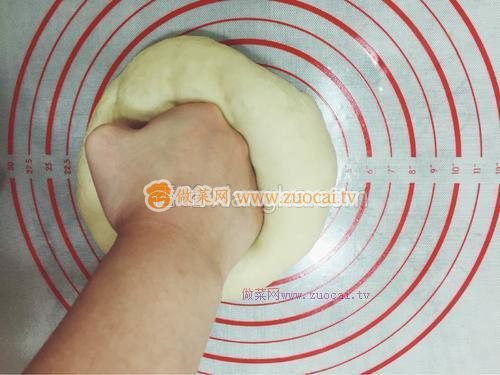 椰蓉面包的做法