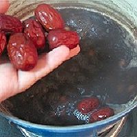 四紅補血養(yǎng)顏粥的做法圖解5