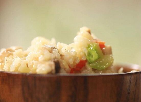 西式西葫蘆芝士燉飯?jiān)趺醋觯?/ data-cBxF=