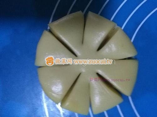 向日葵蓮蓉酥的做法