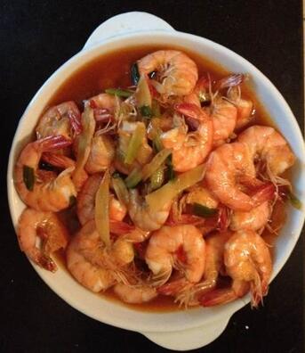 補腎壯陽、養(yǎng)血益氣、開胃通絡(luò)的大展宏圖油燜蝦怎么做？