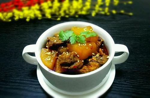 蘿卜燉牛腩的做法