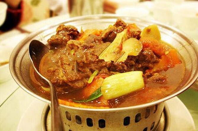 怎么做五更牛腩？