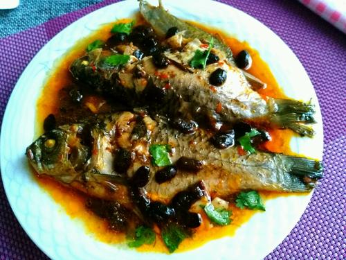 豆豉鯽魚(yú)的做法