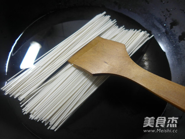 咖喱拉面鮮蝦小餛飩的做法