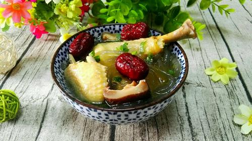 農(nóng)家燉土雞的做法