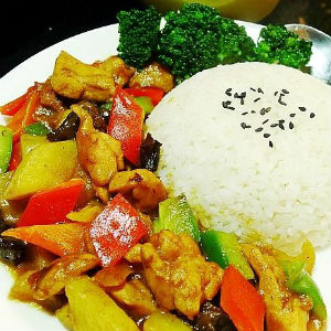 土豆咖喱飯的做法 土豆咖喱飯的熱量 土豆咖喱飯的營(yíng)養(yǎng)價(jià)值