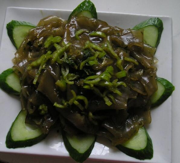 細(xì)嫩滑軟的菠菜炒粉皮怎么做？