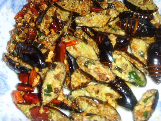 高蛋白美食干煸蟬蛹怎么做？