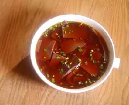 創(chuàng)新菜迷你鴨血怎么做？