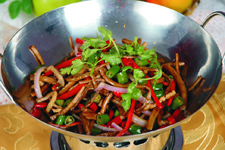 干鍋茶樹菇怎么做好吃