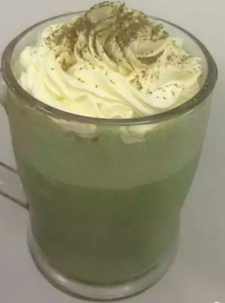 夏日飲品抹茶星樂(lè)冰