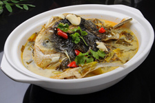 酸菜魚(yú)頭的做法