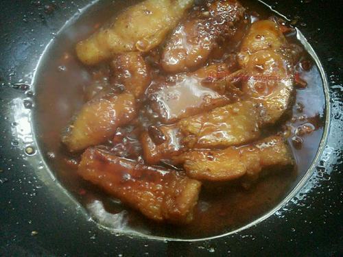 豆豉醬燒鰱魚塊的做法