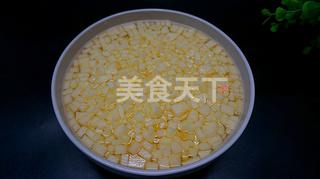 蘋(píng)果酒釀雞蛋羹養(yǎng)顏豐胸必備哦的做法步驟：4