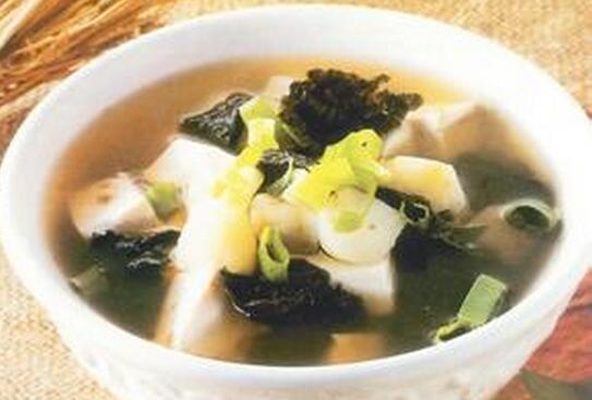 增進(jìn)食欲，幫助消化的紫菜蘿卜湯怎么做？