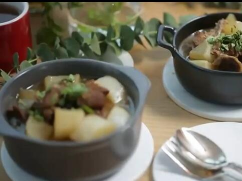 暖中補(bǔ)虛、開胃健脾的蘿卜紅棗燉羊肉怎么做？