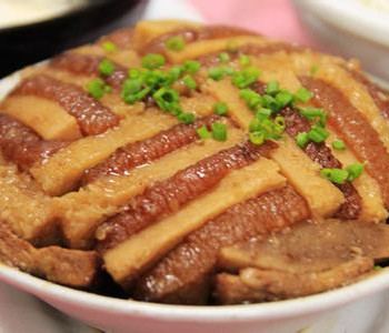 荔浦芋頭的功效與作用 荔浦芋頭的做法 荔浦芋頭的營(yíng)養(yǎng)價(jià)值